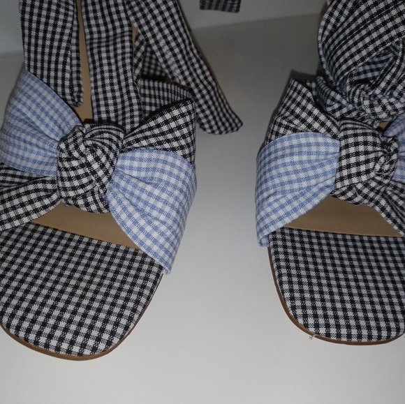 Ann Taylor Lili Gingham Knot Block Heel Sandals - Picture 10 of 14